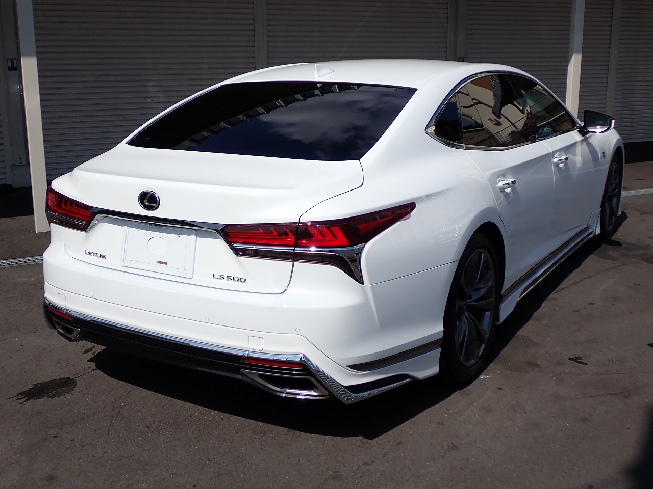 LEXUS LS