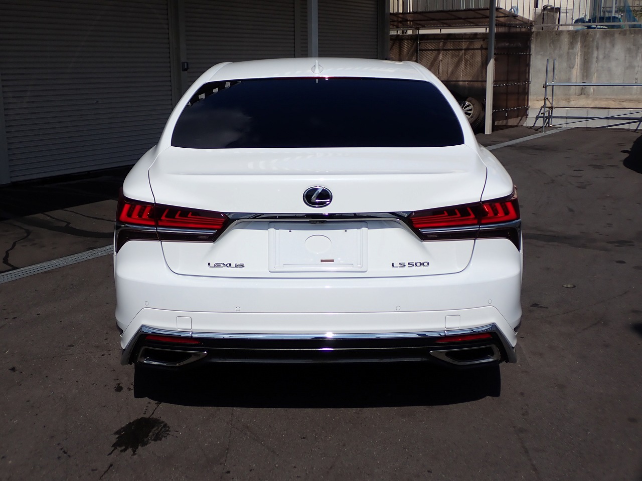 LEXUS LS