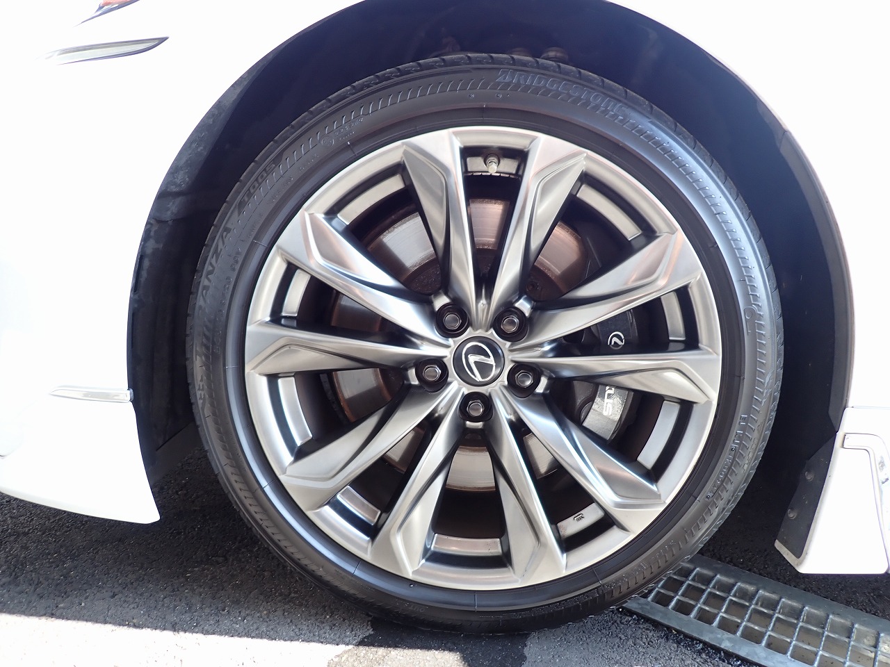 LEXUS LS