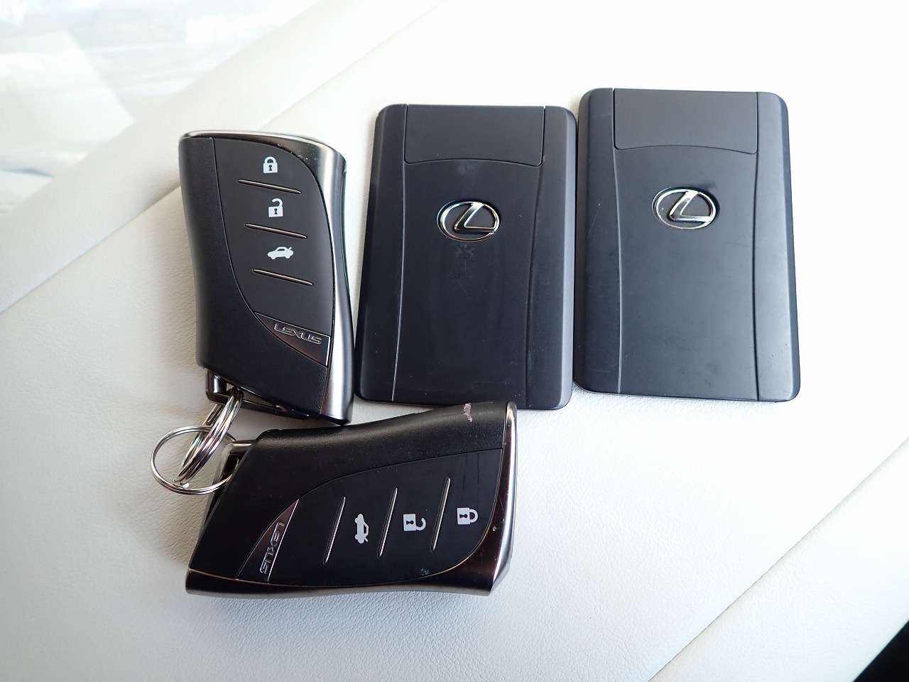 LEXUS LS