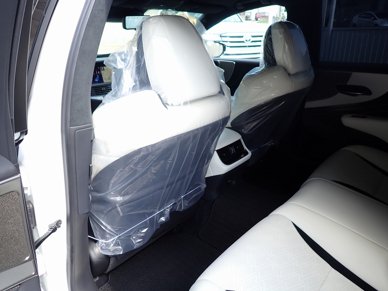 LEXUS LS