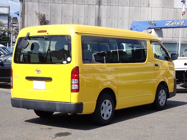 TOYOTA Hiace Wagon