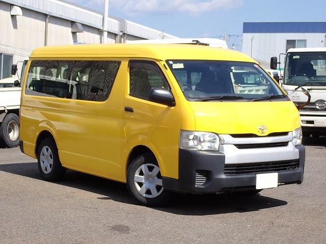 TOYOTA Hiace Wagon
