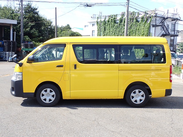 TOYOTA Hiace Wagon