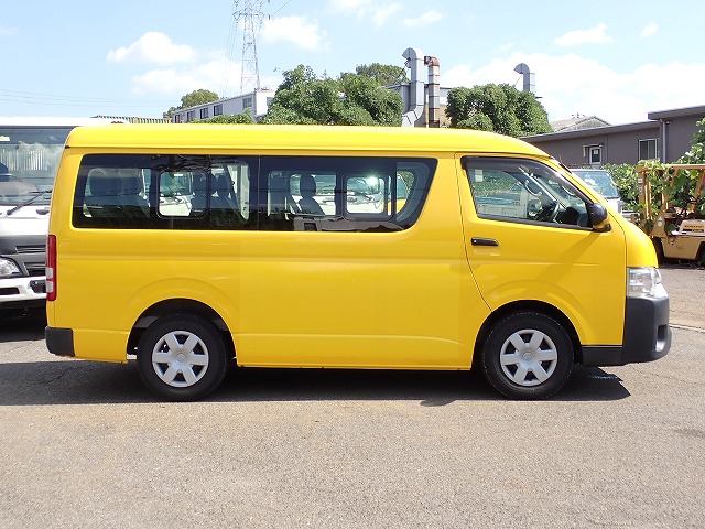 TOYOTA Hiace Wagon