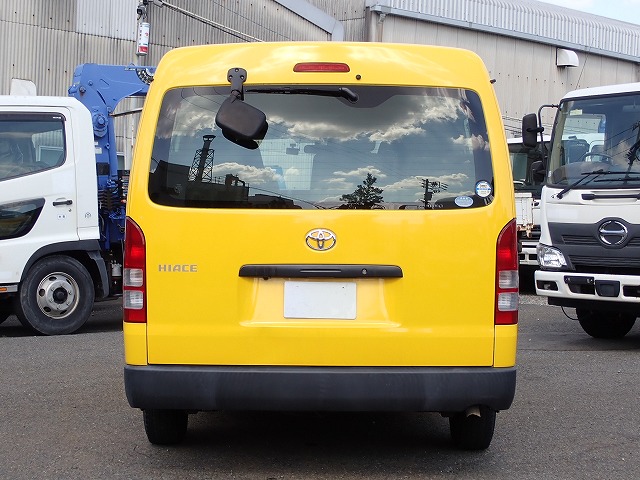 TOYOTA Hiace Wagon