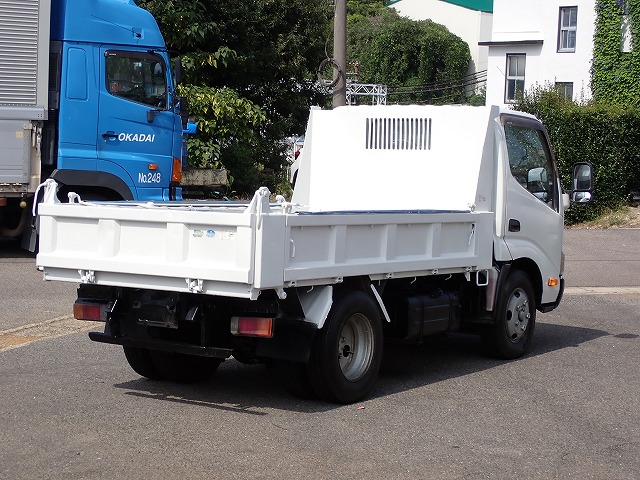 HINO Dutro