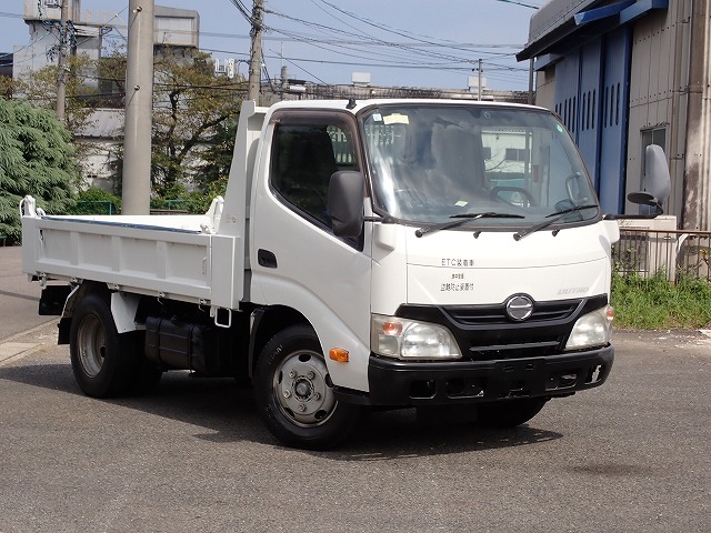 HINO Dutro