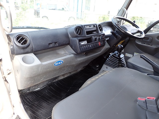 HINO Dutro