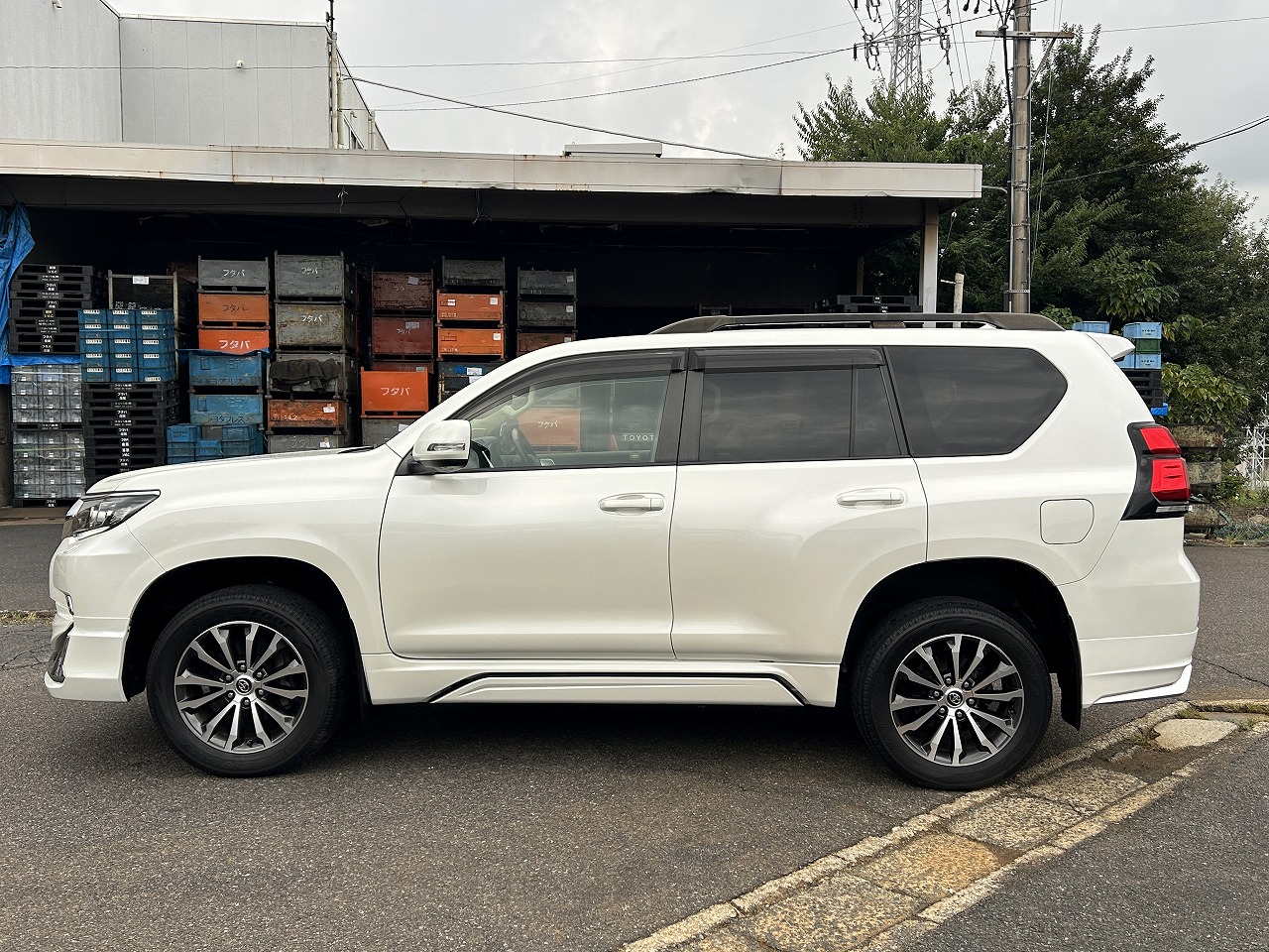 TOYOTA Land Cruiser Prado