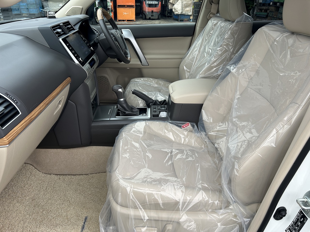TOYOTA Land Cruiser Prado