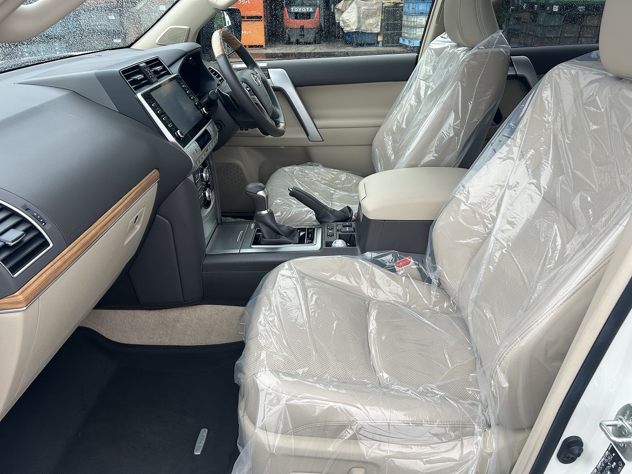 TOYOTA Land Cruiser Prado
