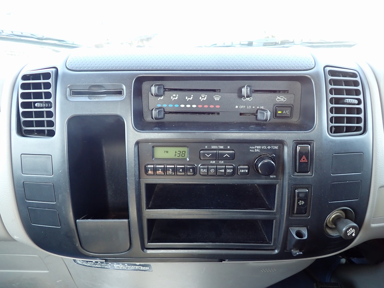 TOYOTA Toyoace
