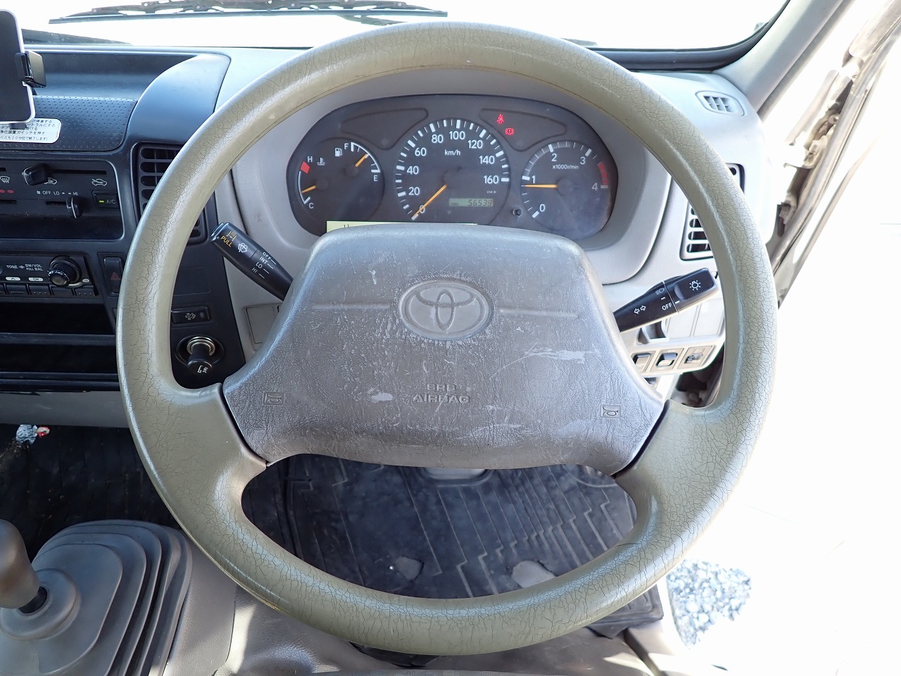 TOYOTA Dyna Truck