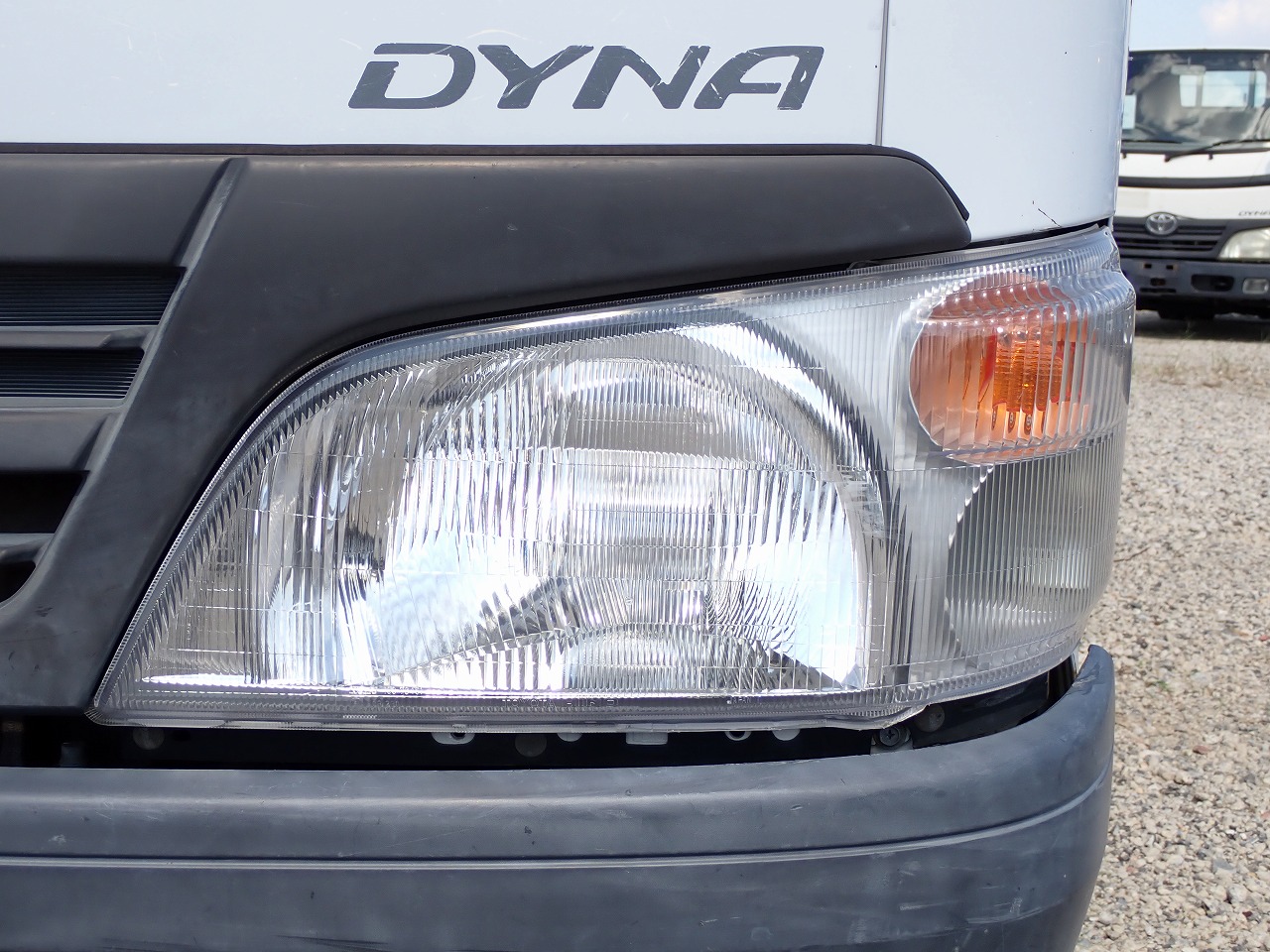 TOYOTA Dyna Truck