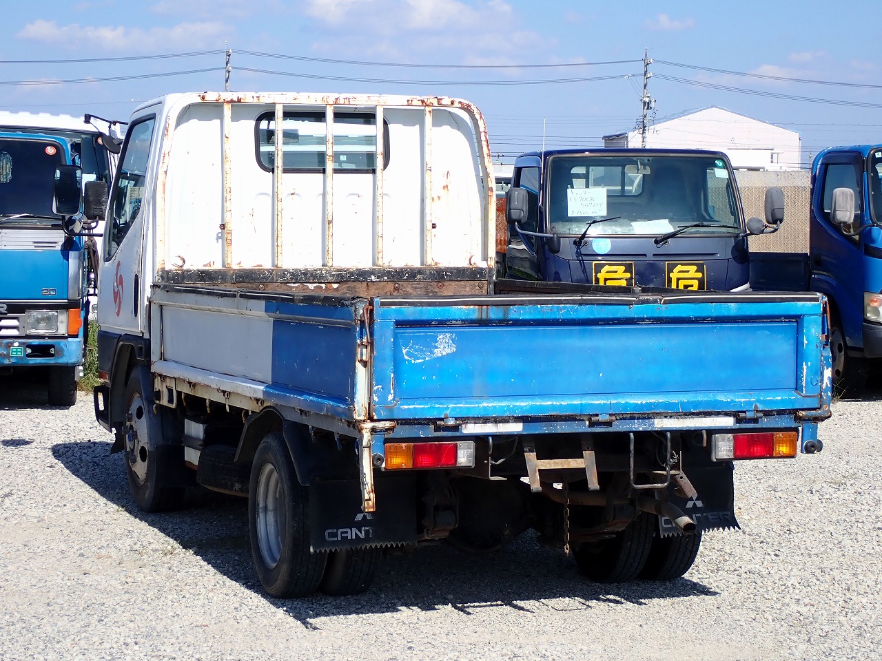 MITSUBISHI Canter