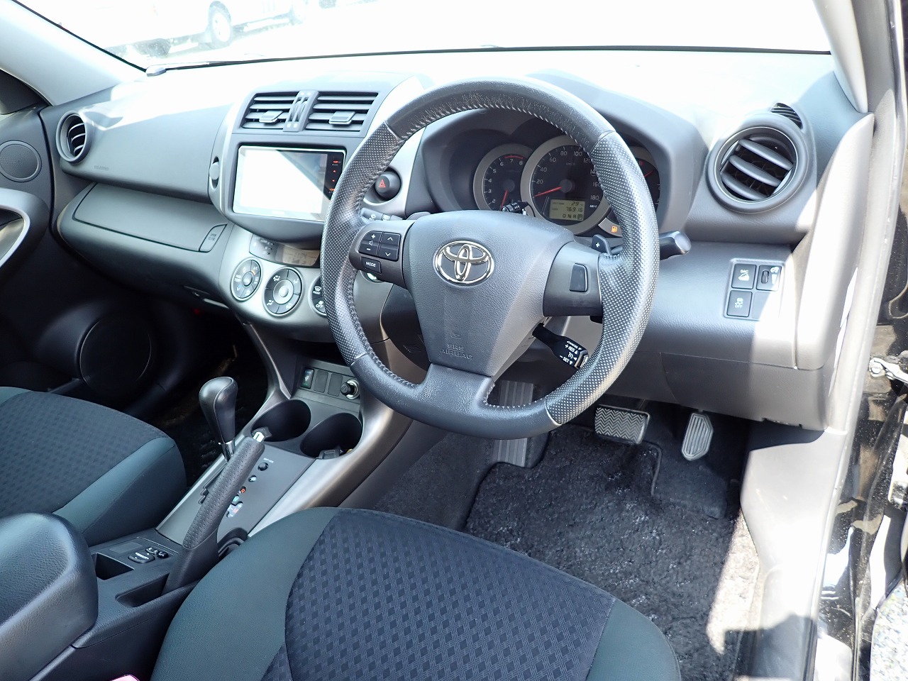 TOYOTA Vanguard