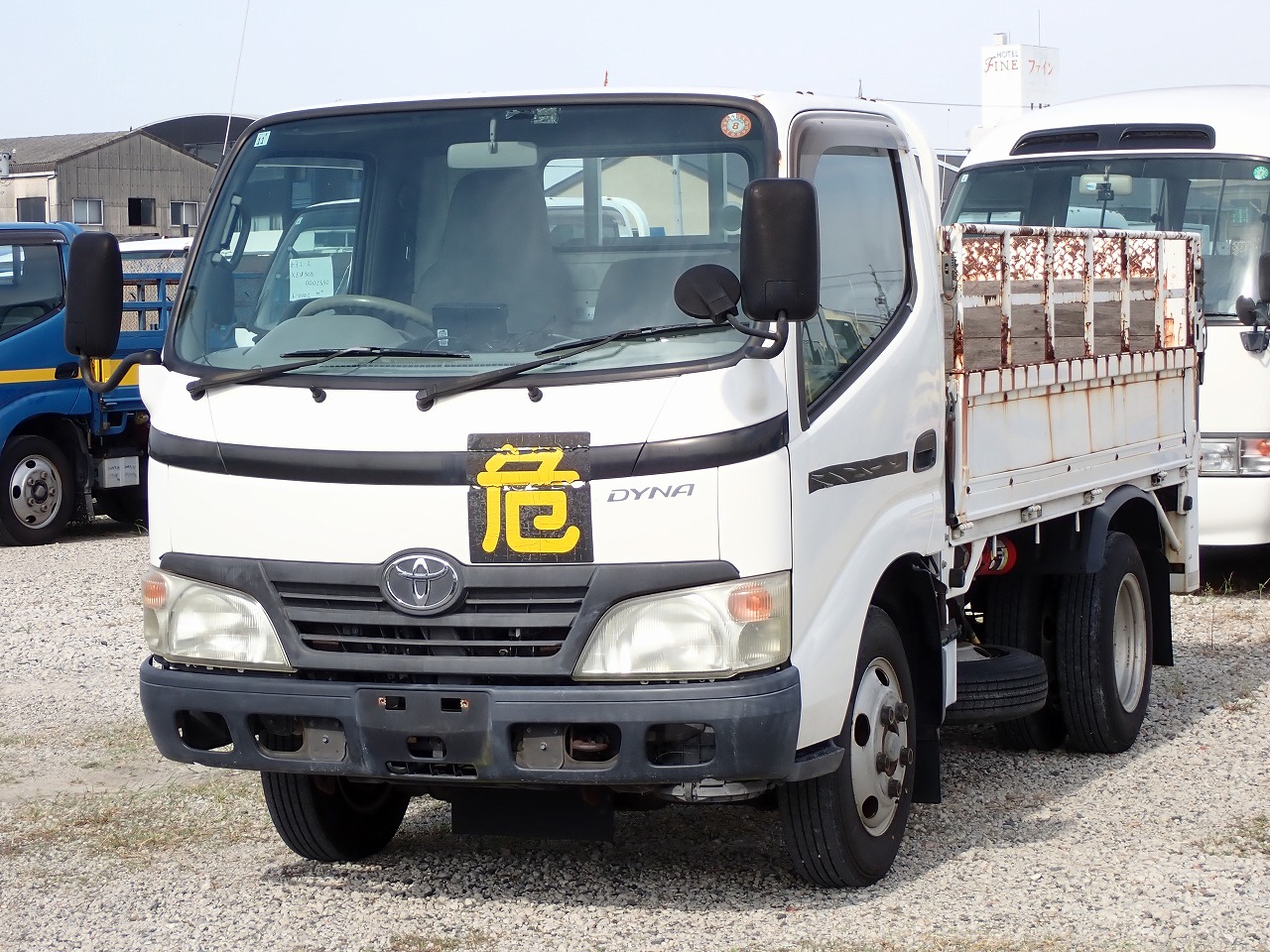 TOYOTA Dyna Truck
