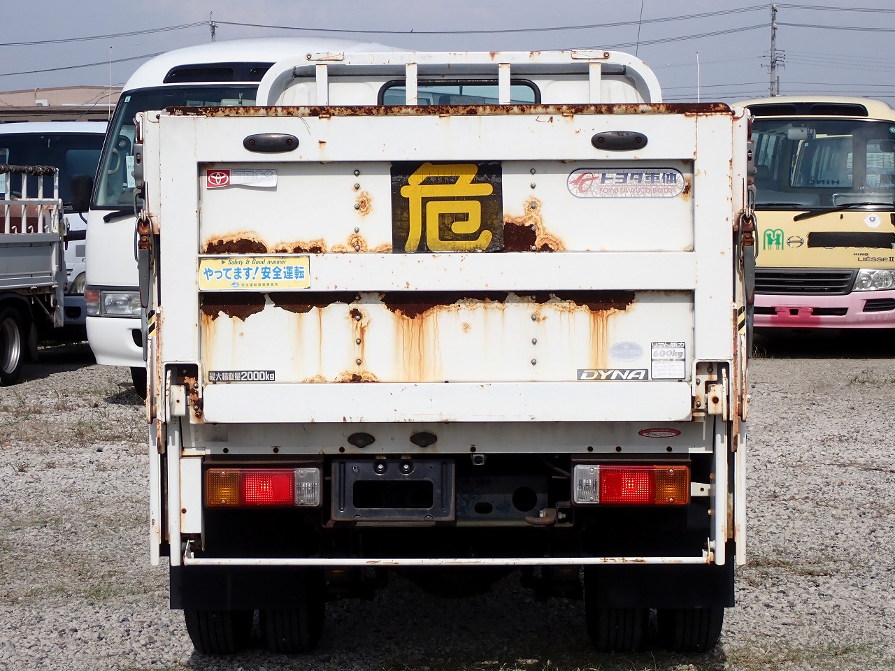 TOYOTA Dyna Truck