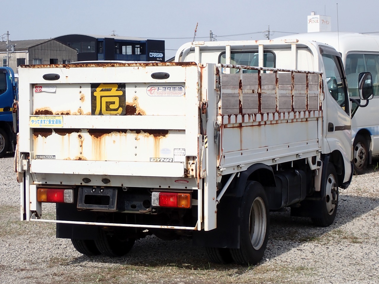 TOYOTA Dyna Truck