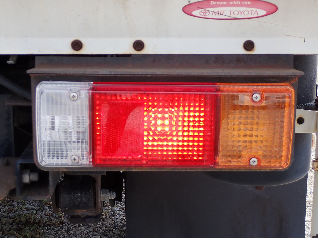 TOYOTA Dyna Truck
