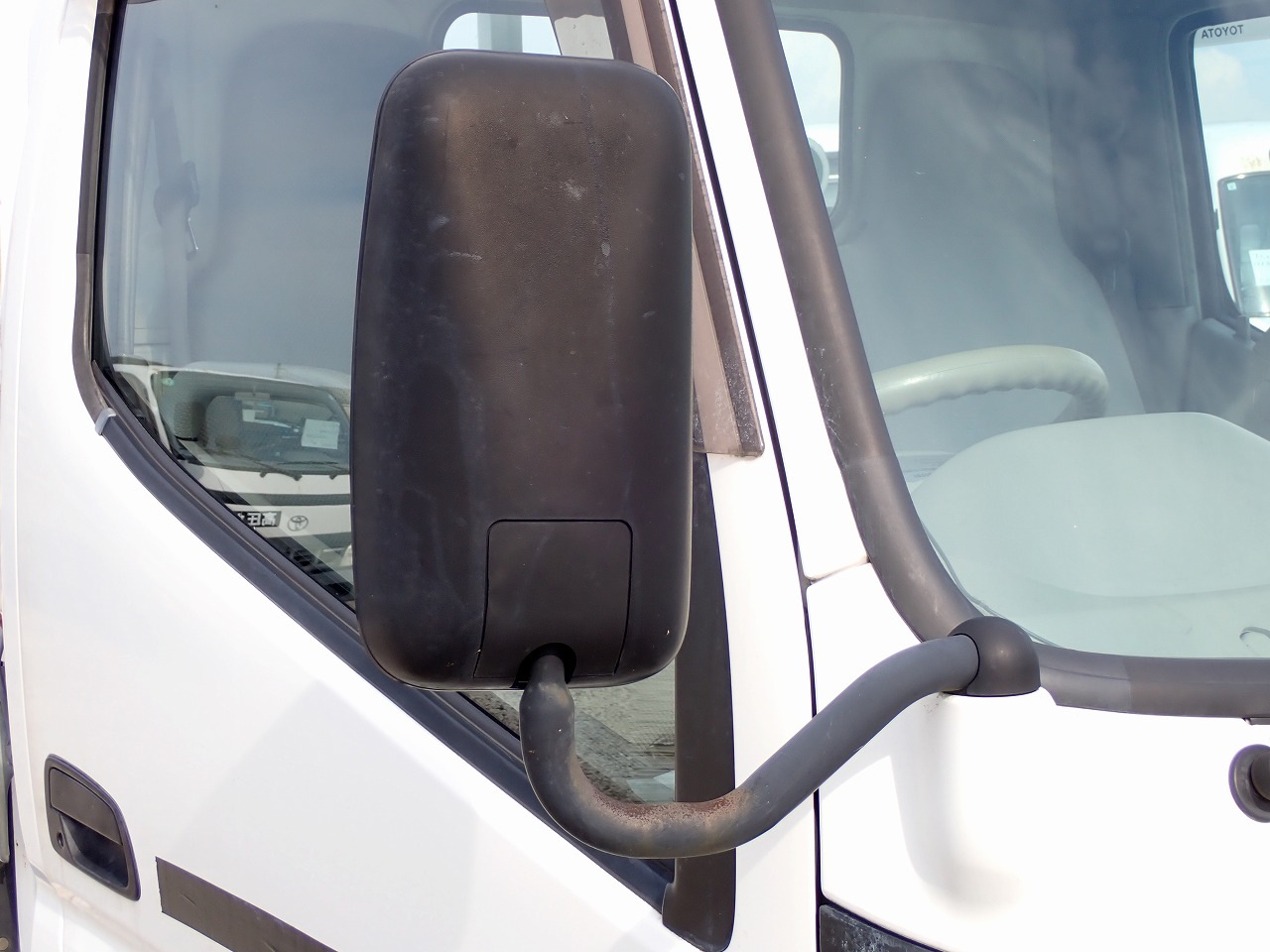TOYOTA Dyna Truck