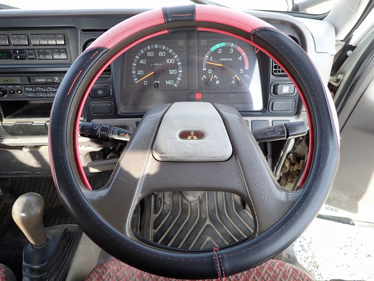 MITSUBISHI Canter