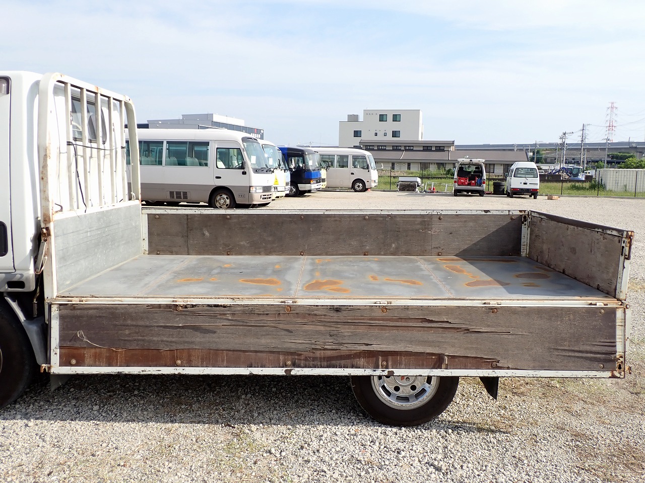 MITSUBISHI Canter