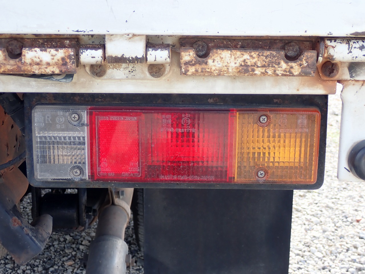 MITSUBISHI Canter