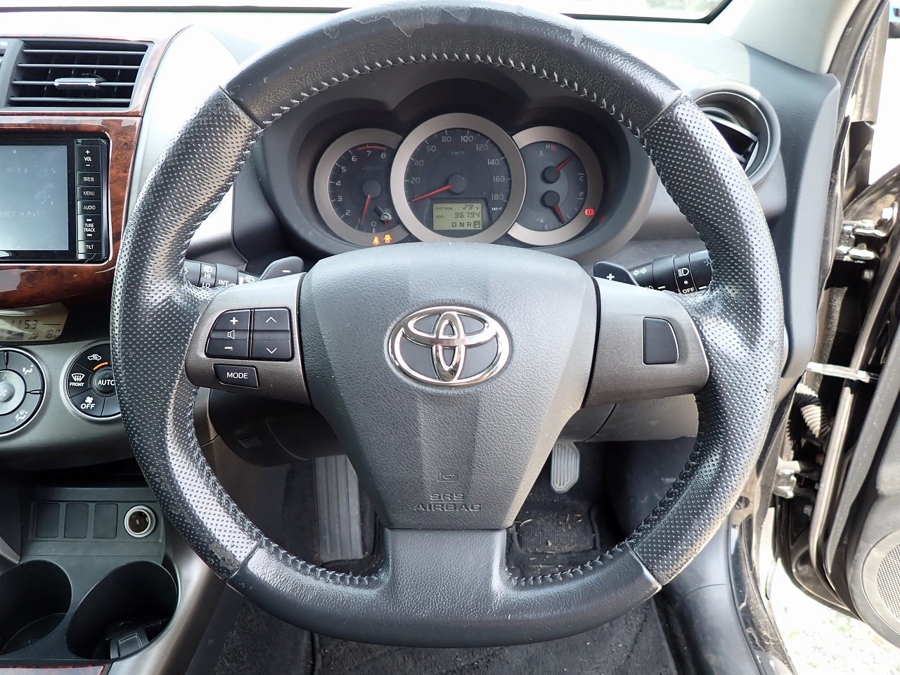 TOYOTA Vanguard