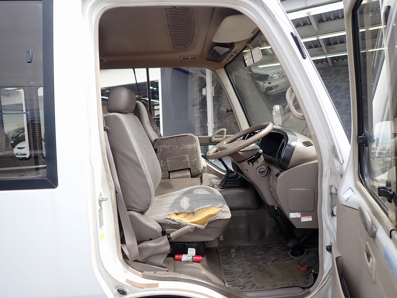 TOYOTA Coaster
