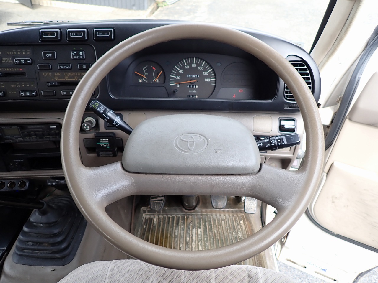 TOYOTA Coaster