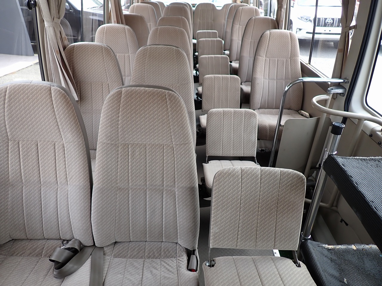 TOYOTA Coaster