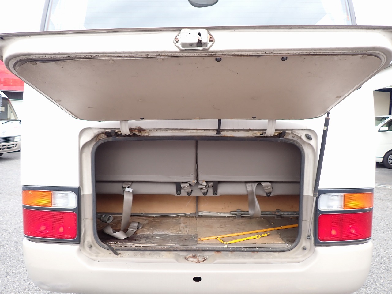 TOYOTA Coaster