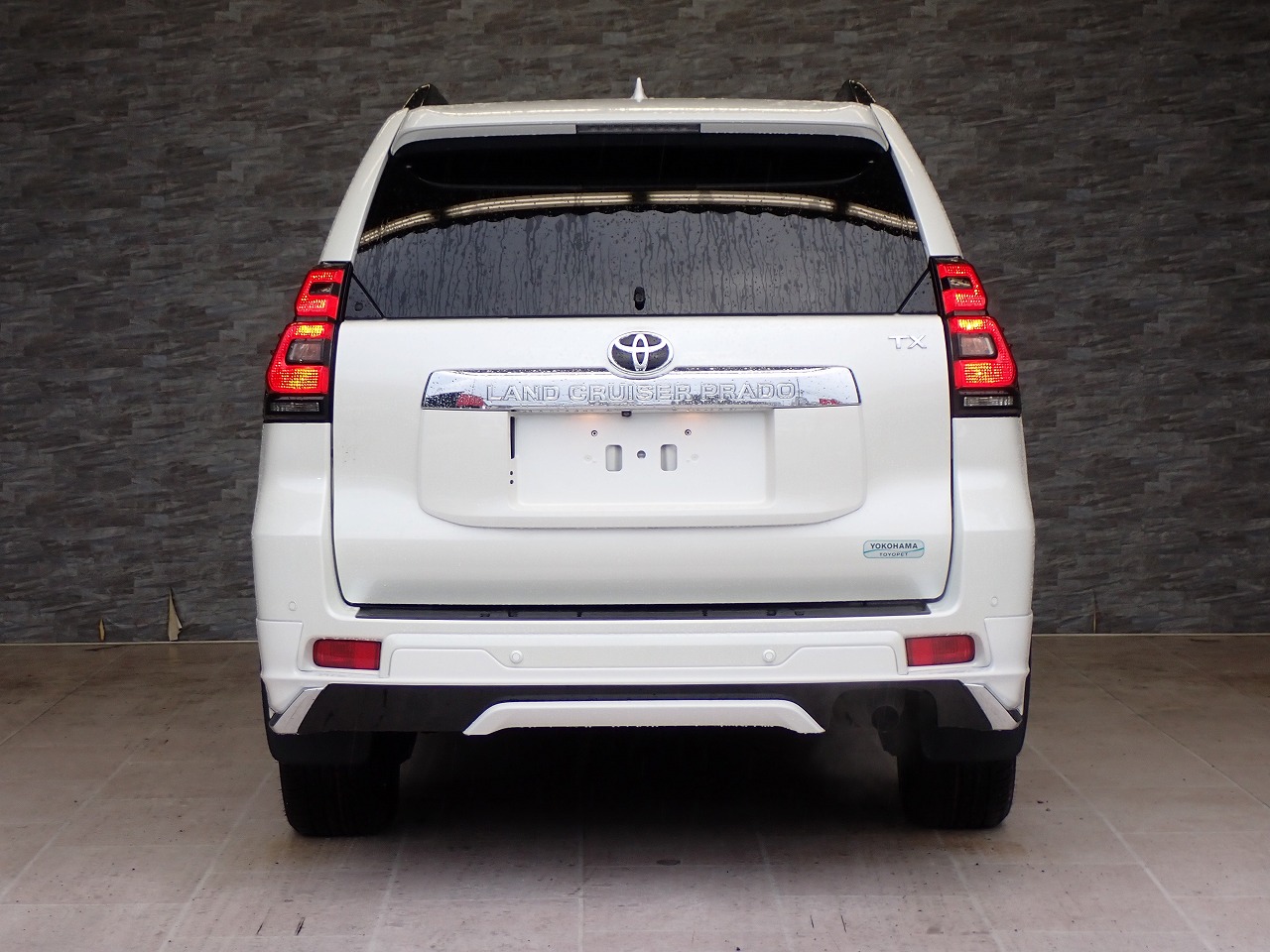 TOYOTA Land Cruiser Prado