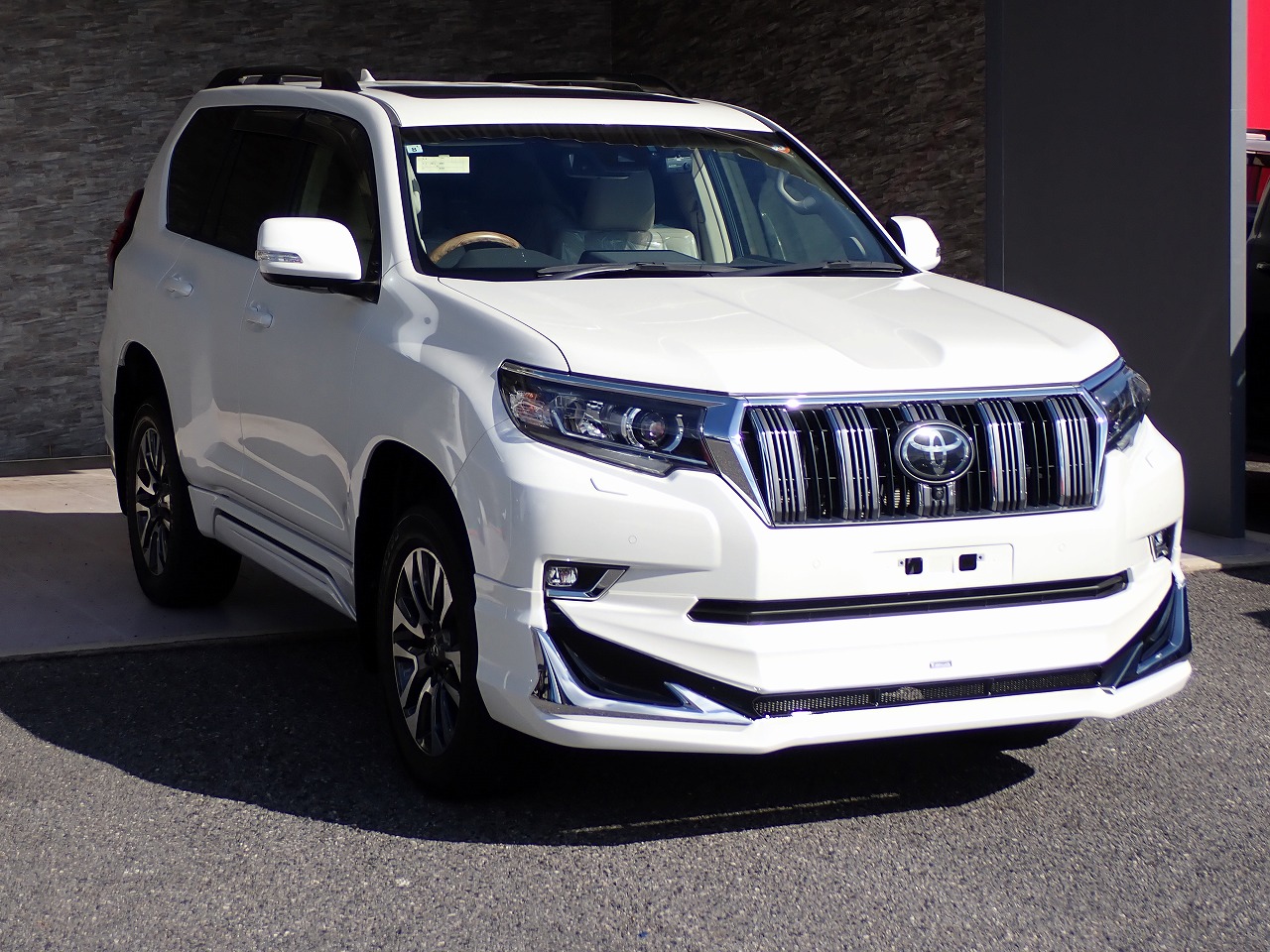 TOYOTA Land Cruiser Prado