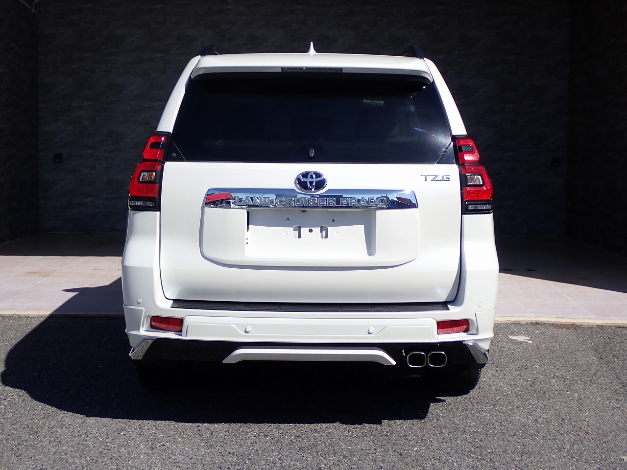 TOYOTA Land Cruiser Prado