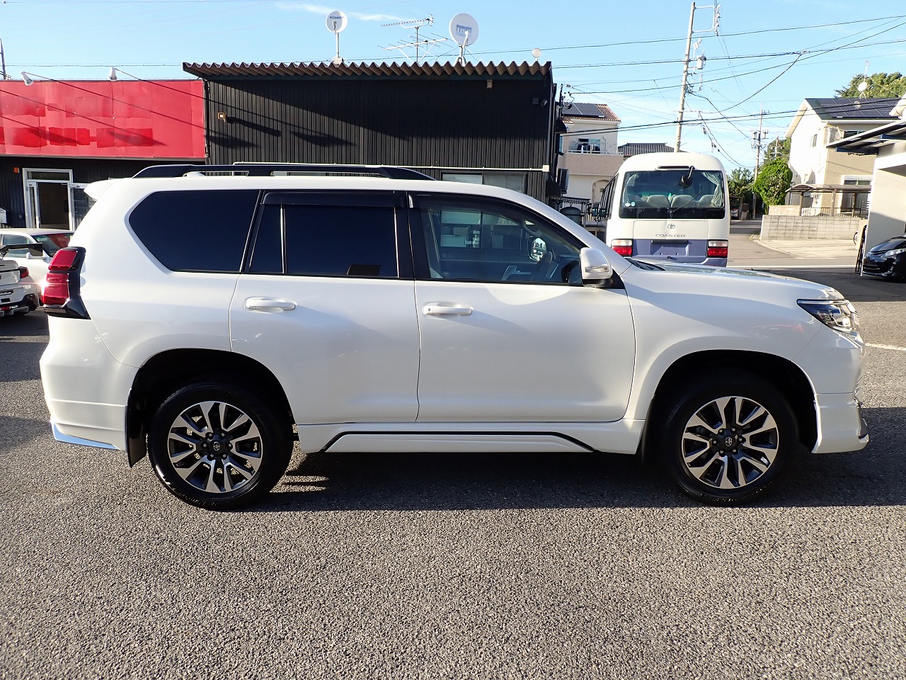 TOYOTA Land Cruiser Prado