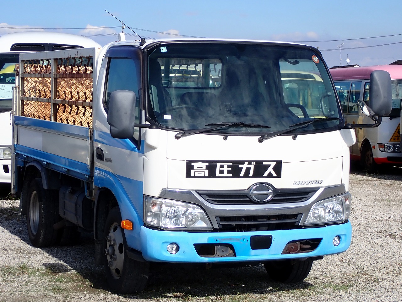 HINO Dutro