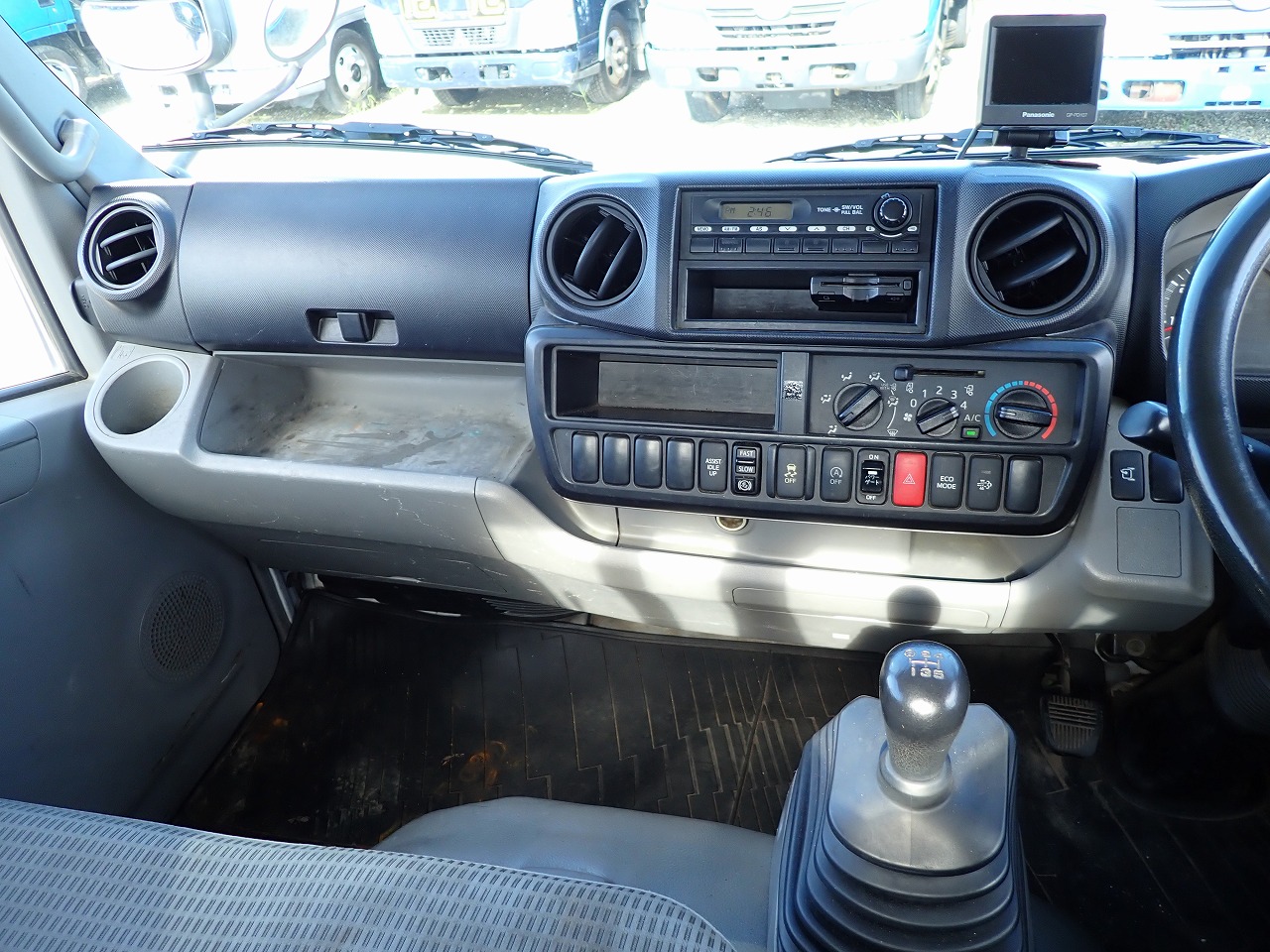 HINO Dutro