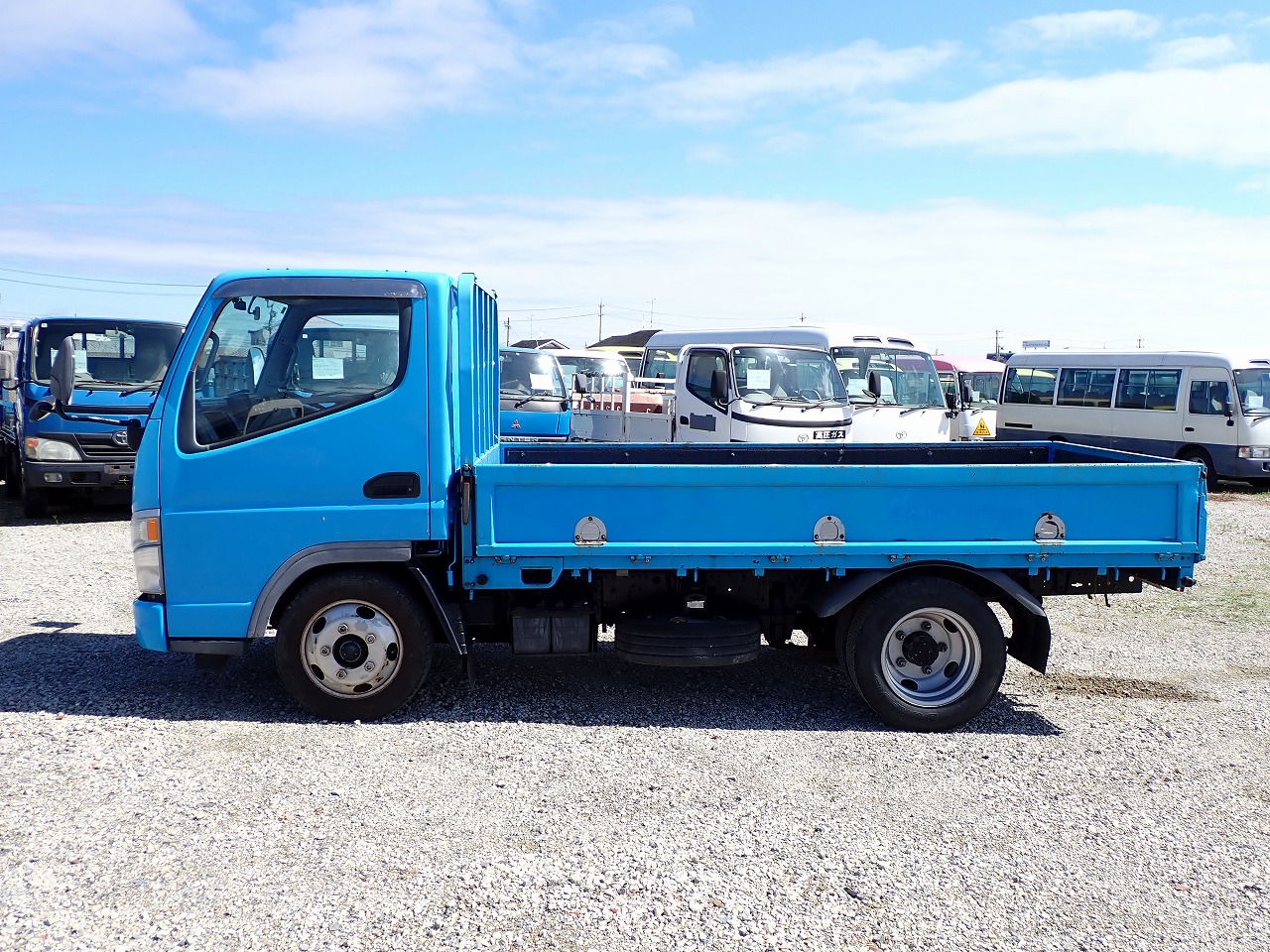 MITSUBISHI Canter