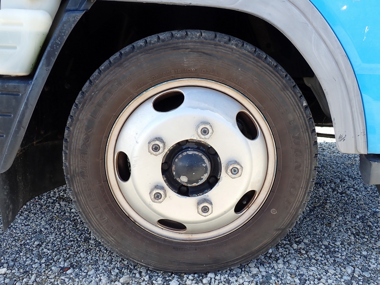 MITSUBISHI Canter