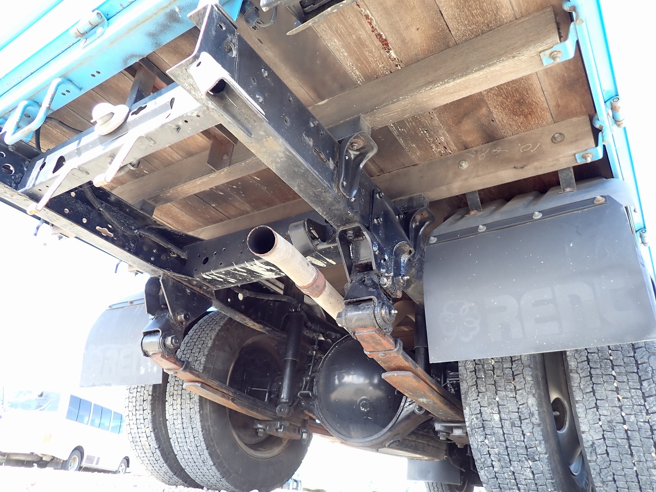 MITSUBISHI Canter