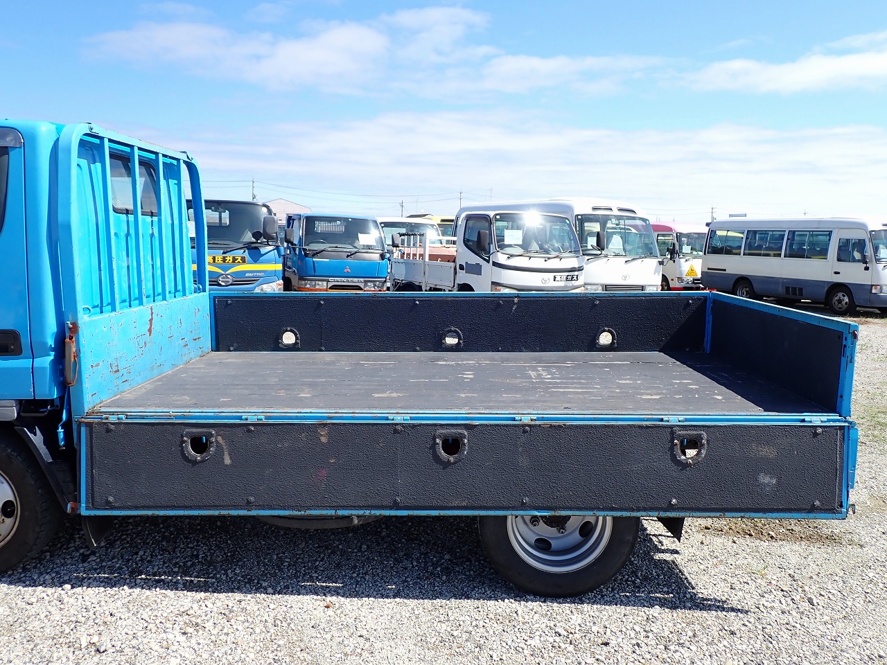 MITSUBISHI Canter