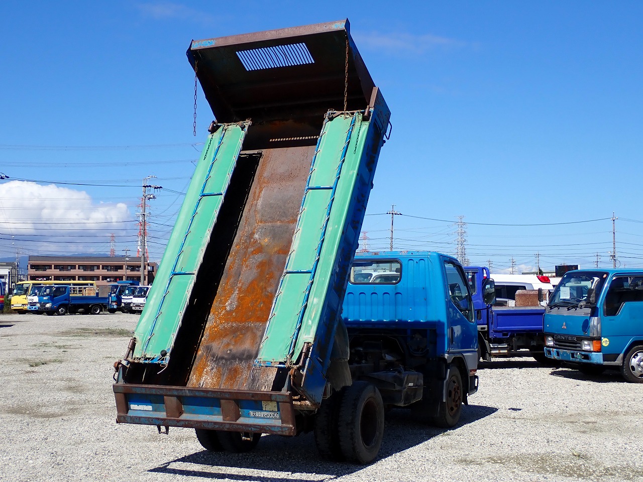 MITSUBISHI Canter