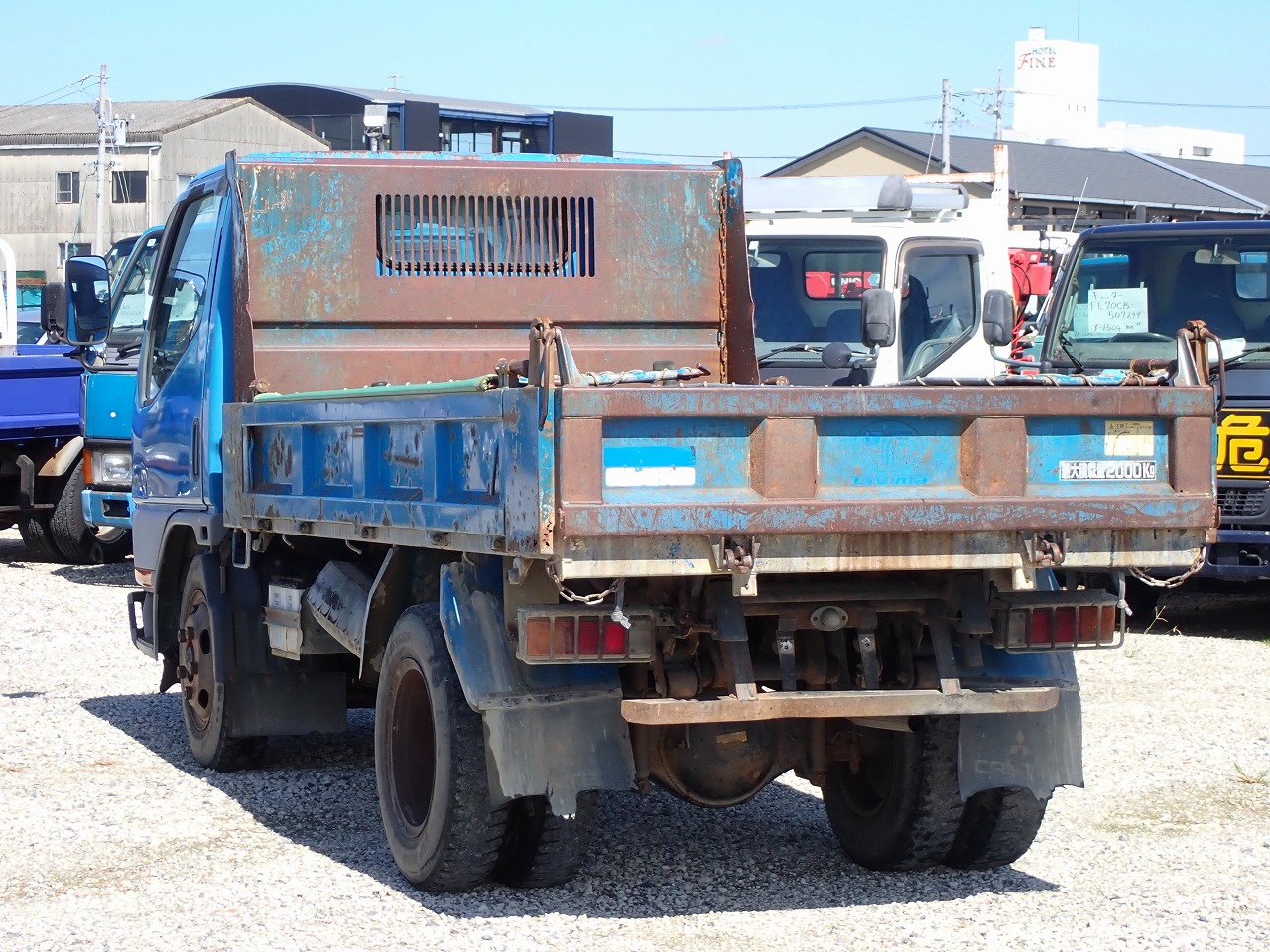 MITSUBISHI Canter