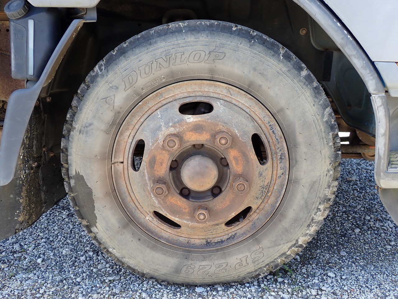 MITSUBISHI Canter