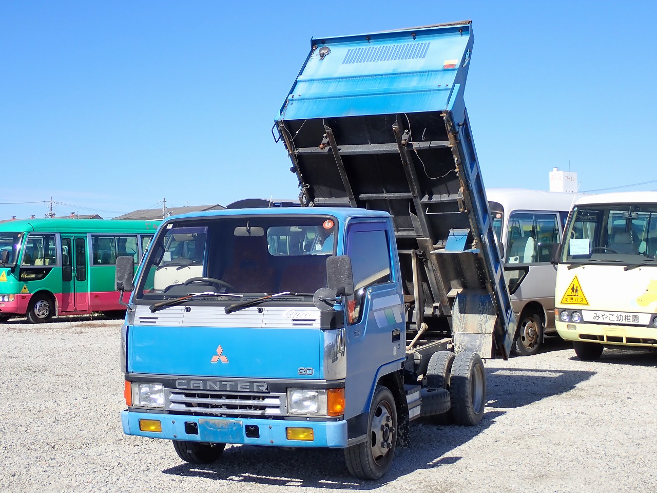MITSUBISHI Canter