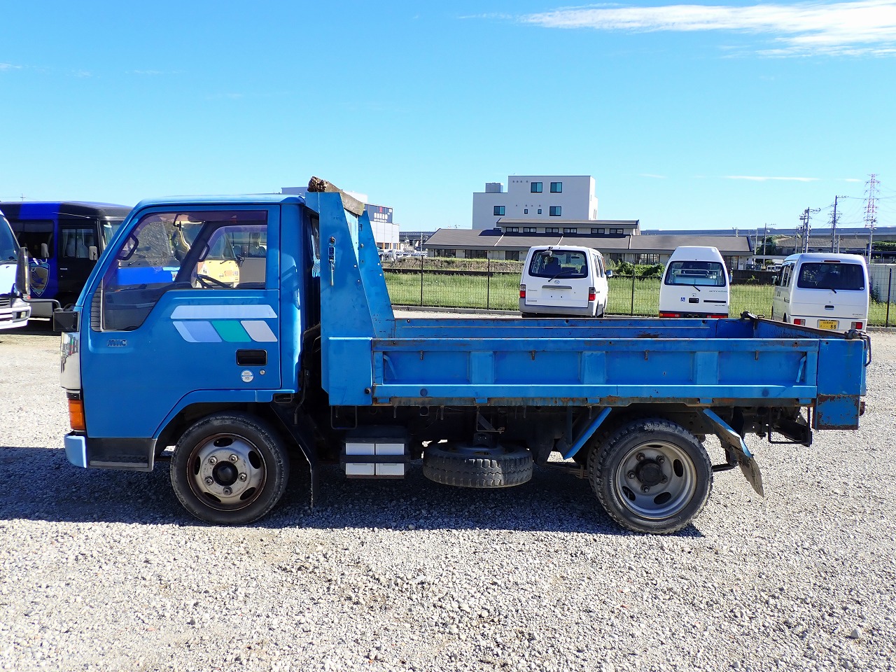 MITSUBISHI Canter