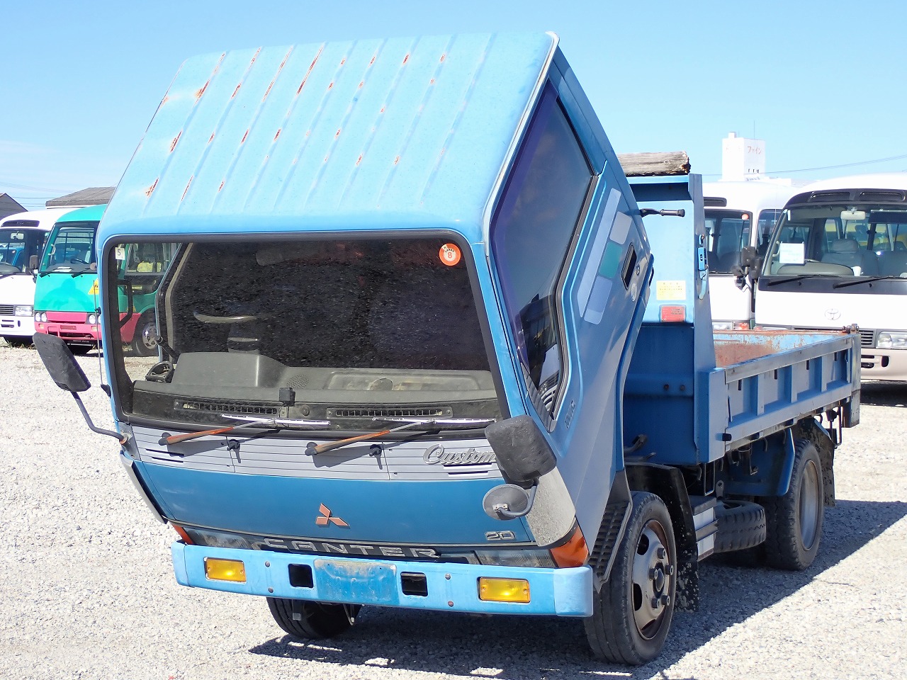 MITSUBISHI Canter